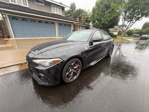 Used 2022 Alfa Romeo Giulia Quadrifoglio w/ Active Assist Plus Package RWD image 10