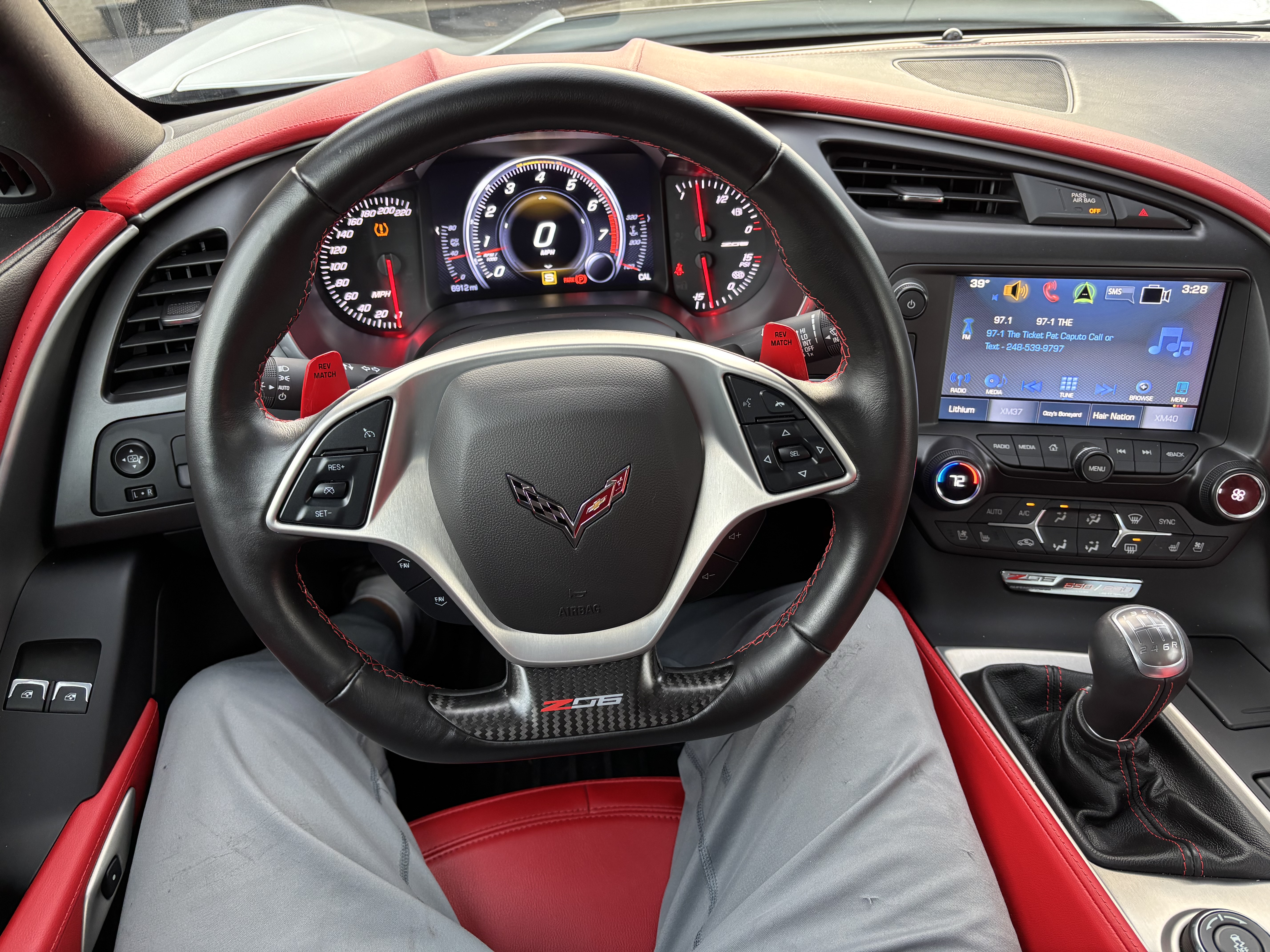Used 2019 Chevrolet Corvette Z06 RWD image 25