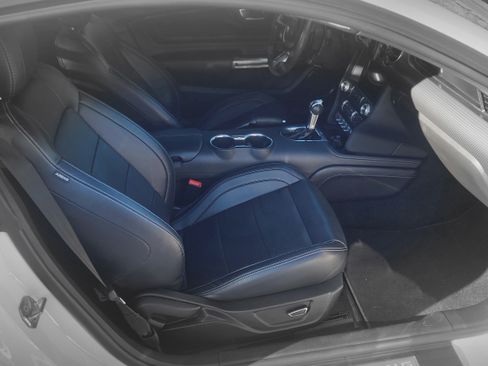 Used 2018 Ford Mustang GT Premium image 11