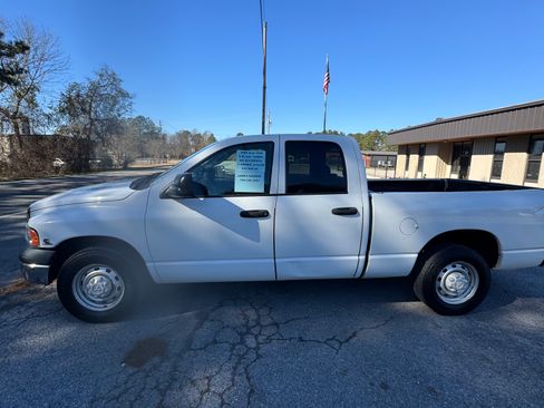 Used 2005 Dodge Ram 2500 Truck ST w/ Trailer Tow Group image 2