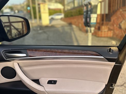 Used 2013 BMW X5 xDrive35i image 11