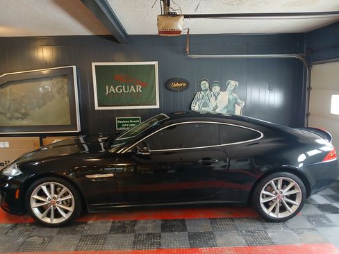 Used 2014 Jaguar XK Touring image 16