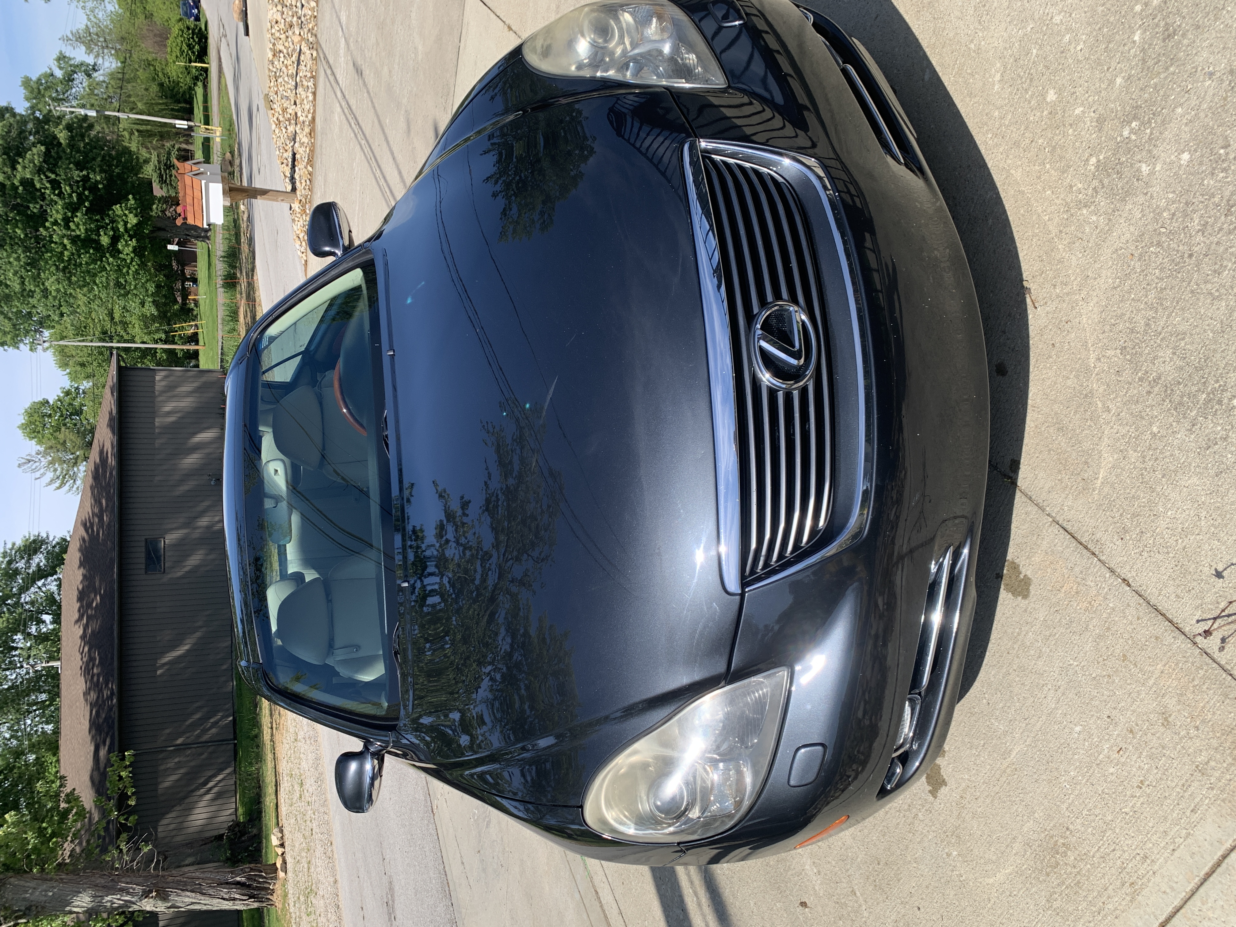 Used 2006 Lexus SC 430 Convertible RWD image 2