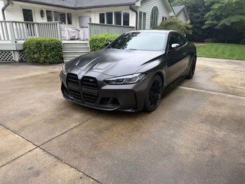 Used 2021 BMW M4 Coupe w/ M Carbon Exterior Package RWD image 5