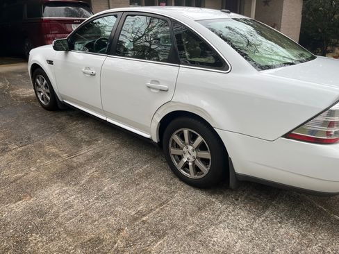Used 2008 Ford Taurus SEL image 5