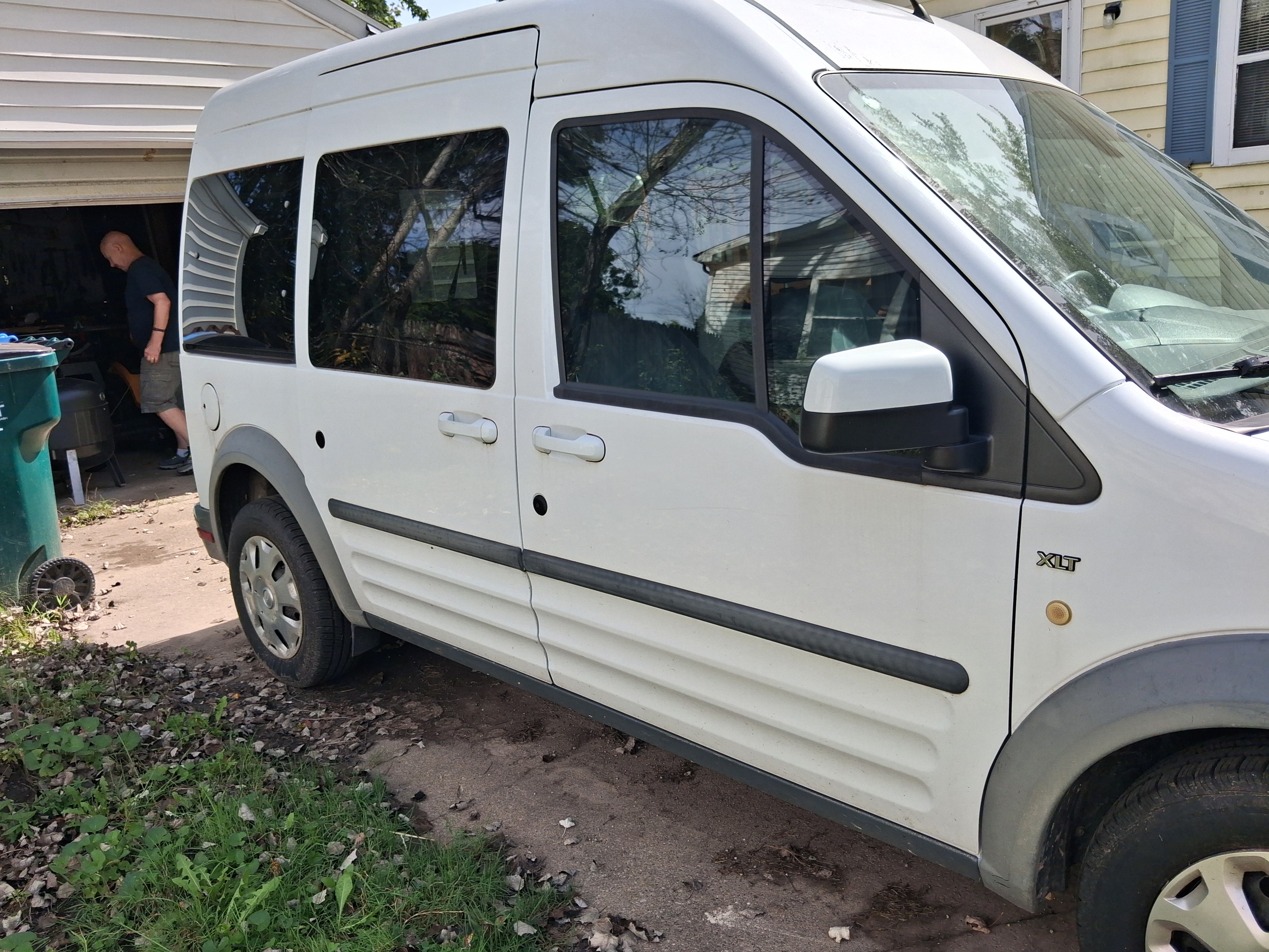 Used 2012 Ford Transit Connect XLT Premium FWD image 5