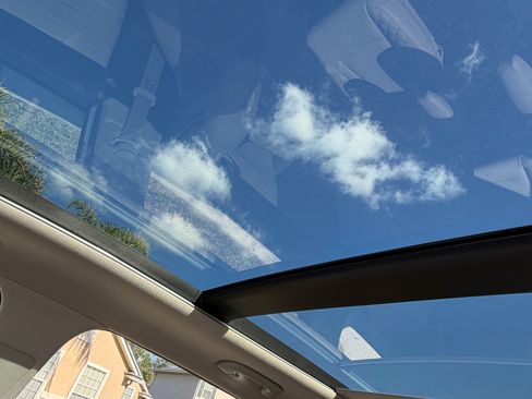 Used 2021 Kia Sorento SX image 14