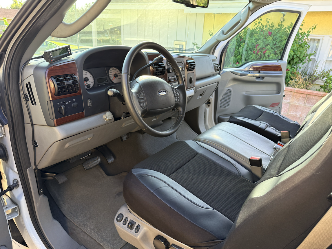 Used 2006 Ford F350 Lariat AWD/4WD image 12