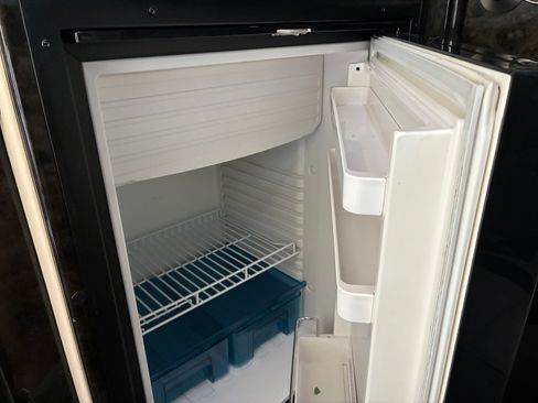 Used 2017 Mercedes-Benz Sprinter 3500 image 20