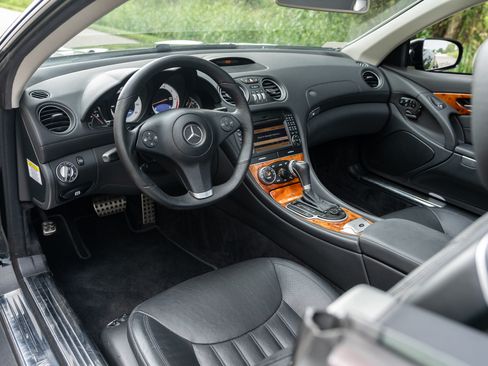 Used 2009 Mercedes-Benz SL 550 image 21