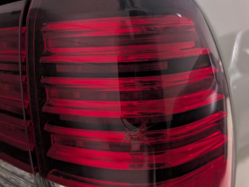 Used 2006 Lexus LX 470 4WD image 17