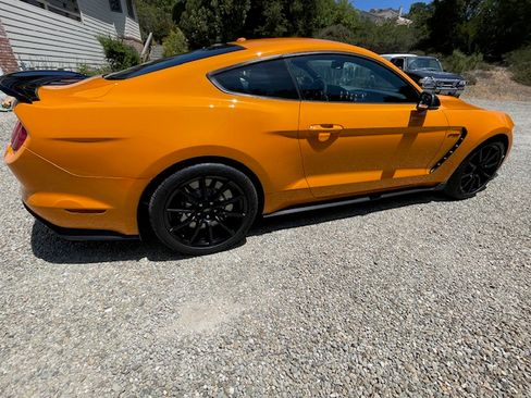 Used 2018 Ford Mustang Shelby GT350 w/ Electronics Package image 11