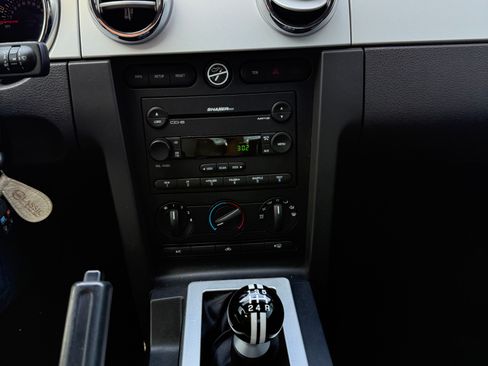 Used 2006 Ford Mustang GT Premium image 16