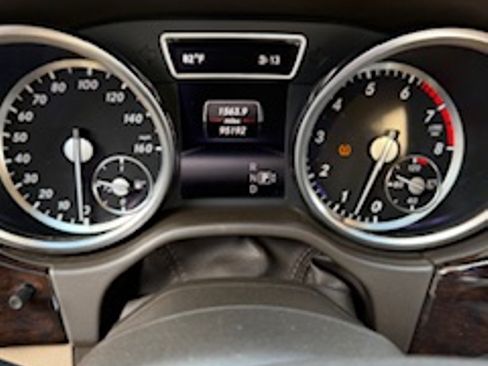 Used 2014 Mercedes-Benz ML 350 4MATIC image 17