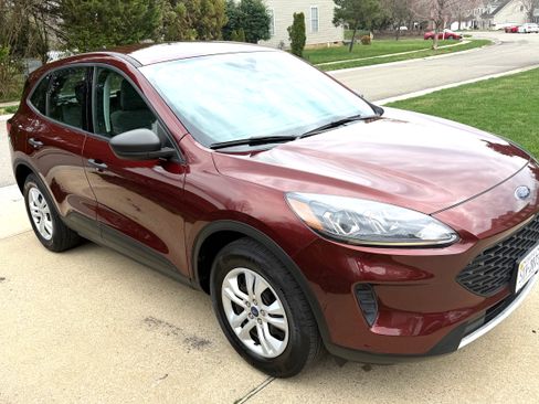 Used 2021 Ford Escape S image 1