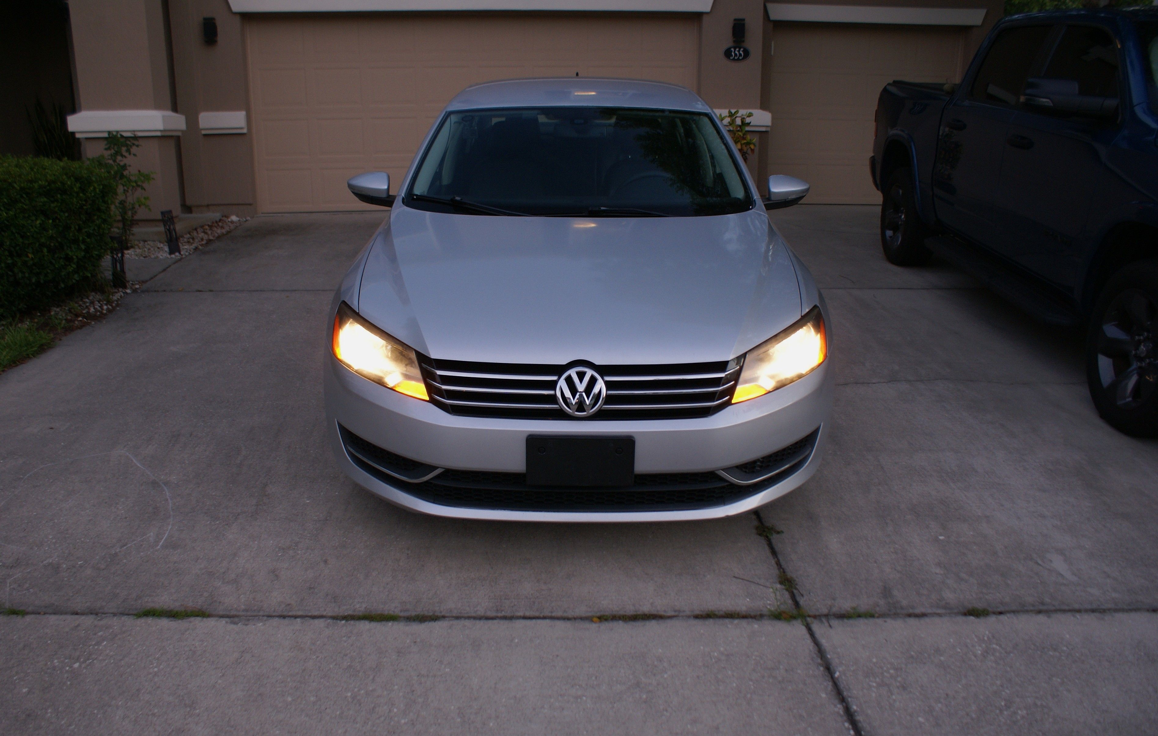 Used 2012 Volkswagen Passat 2.5 SE FWD image 16