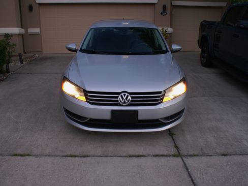 Used 2012 Volkswagen Passat 2.5 SE FWD image 16