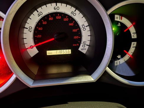 Used 2013 Toyota Tacoma PreRunner image 5