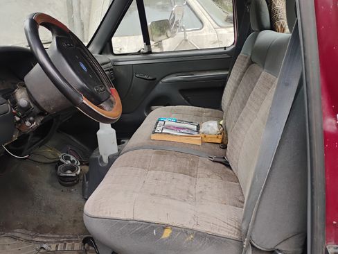 Used 1993 Ford F250 2WD Regular Cab image 8