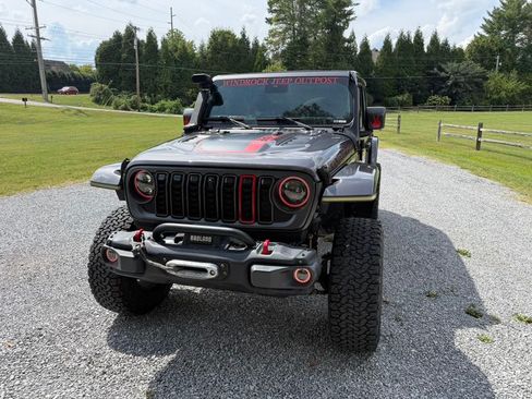 Used 2020 Jeep Wrangler Unlimited Rubicon AWD/4WD image 6