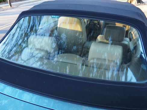 Used 1995 BMW 325i Convertible RWD image 25