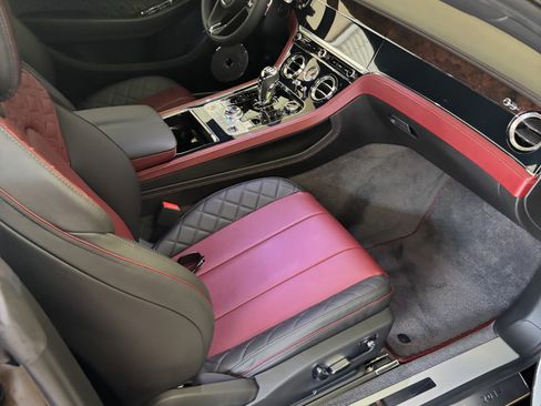 Used 2020 Bentley Continental GT V8 image 5