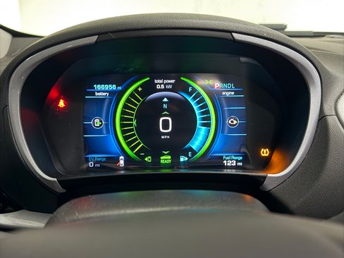 Used 2017 Chevrolet Volt LT image 8