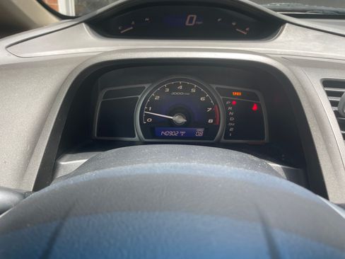Used 2011 Honda Civic LX image 9