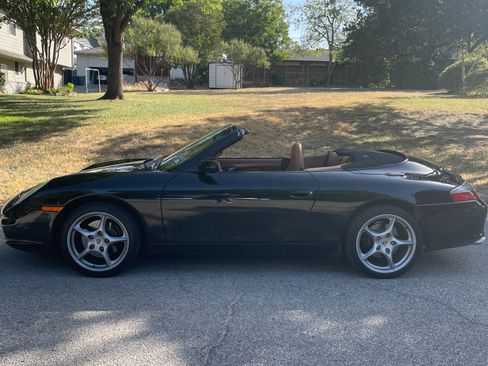 Used 2003 Porsche 911 Cabriolet image 20