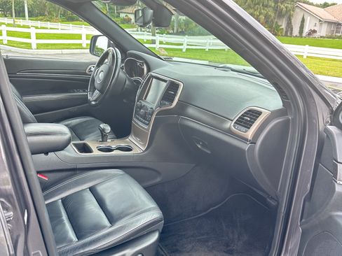 Used 2015 Jeep Grand Cherokee Limited image 11