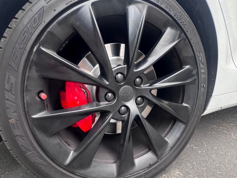 Used 2020 Tesla Model S Performance AWD/4WD image 10