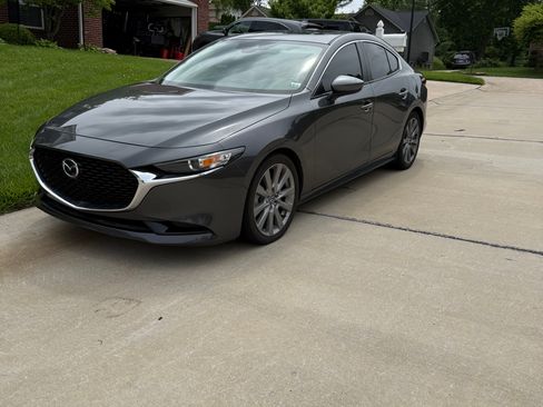 Used 2022 MAZDA MAZDA3 s FWD image 5