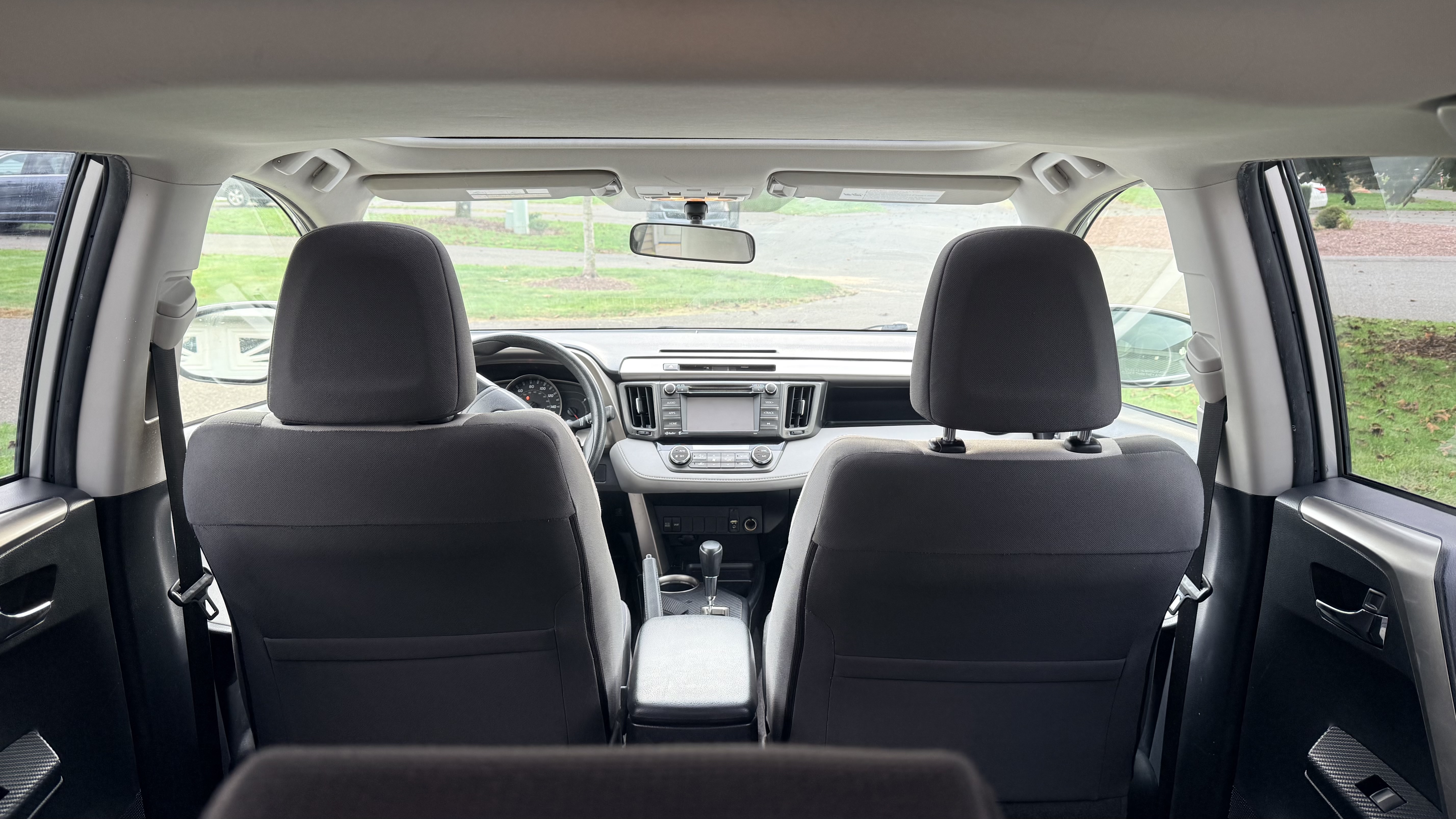 Used 2014 Toyota RAV4 XLE AWD/4WD image 9