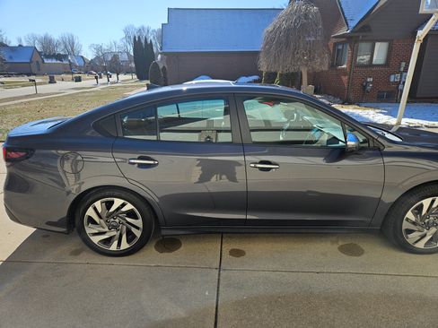 Used 2024 Subaru Legacy Touring XT image 9