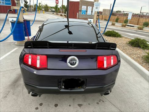 Used 2011 Ford Mustang GT Premium w/ Security Pkg RWD image 9