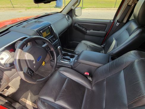 Used 2009 Ford Explorer Sport Trac Limited image 18
