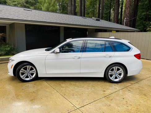 Used 2016 BMW 328d xDrive Wagon image 2