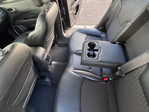 Used 2021 Jeep Compass Latitude image 17