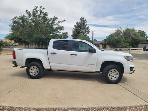 Used 2018 Chevrolet Colorado W/T w/ WT Convenience Package AWD/4WD image 2