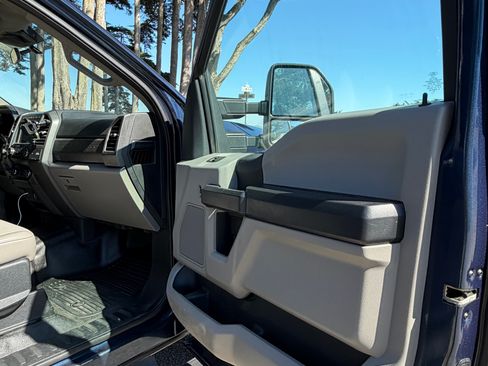 Used 2020 Ford F350 XL w/ STX Appearance Package AWD/4WD image 15