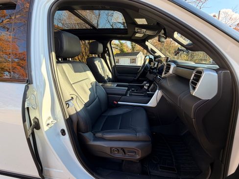 Used 2022 Toyota Tundra Platinum image 13