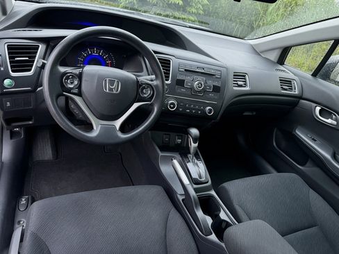 Used 2013 Honda Civic LX image 5