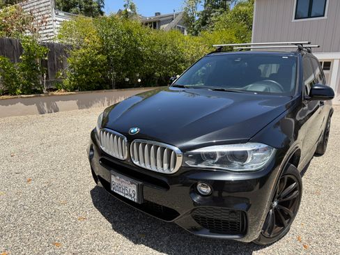 Used 2018 BMW X5 xDrive40e w/ M Sport Package AWD/4WD image 1