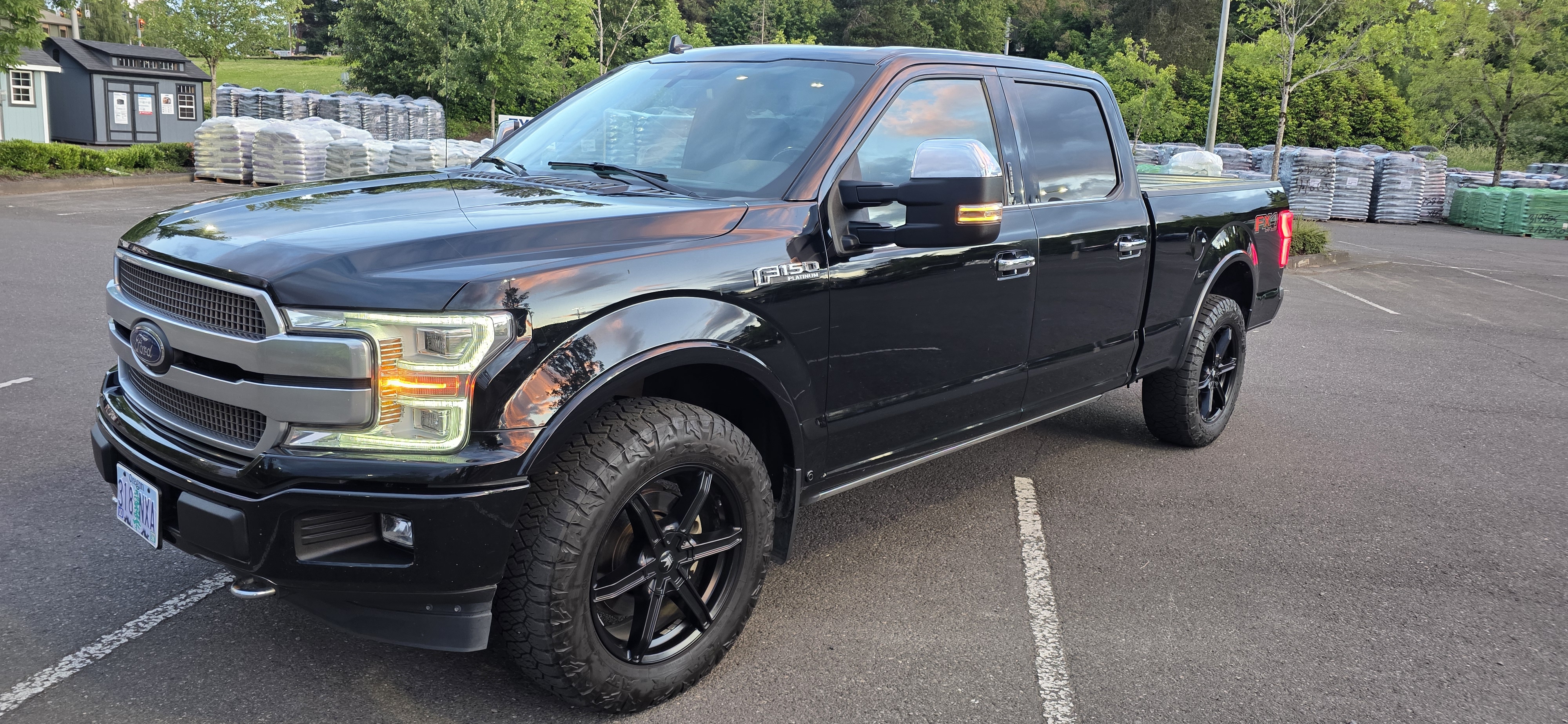 Used 2018 Ford F150 Platinum w/ Technology Package AWD/4WD image 2