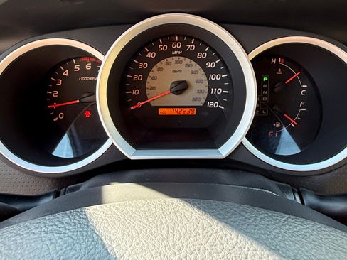 Used 2009 Toyota Tacoma PreRunner RWD image 14