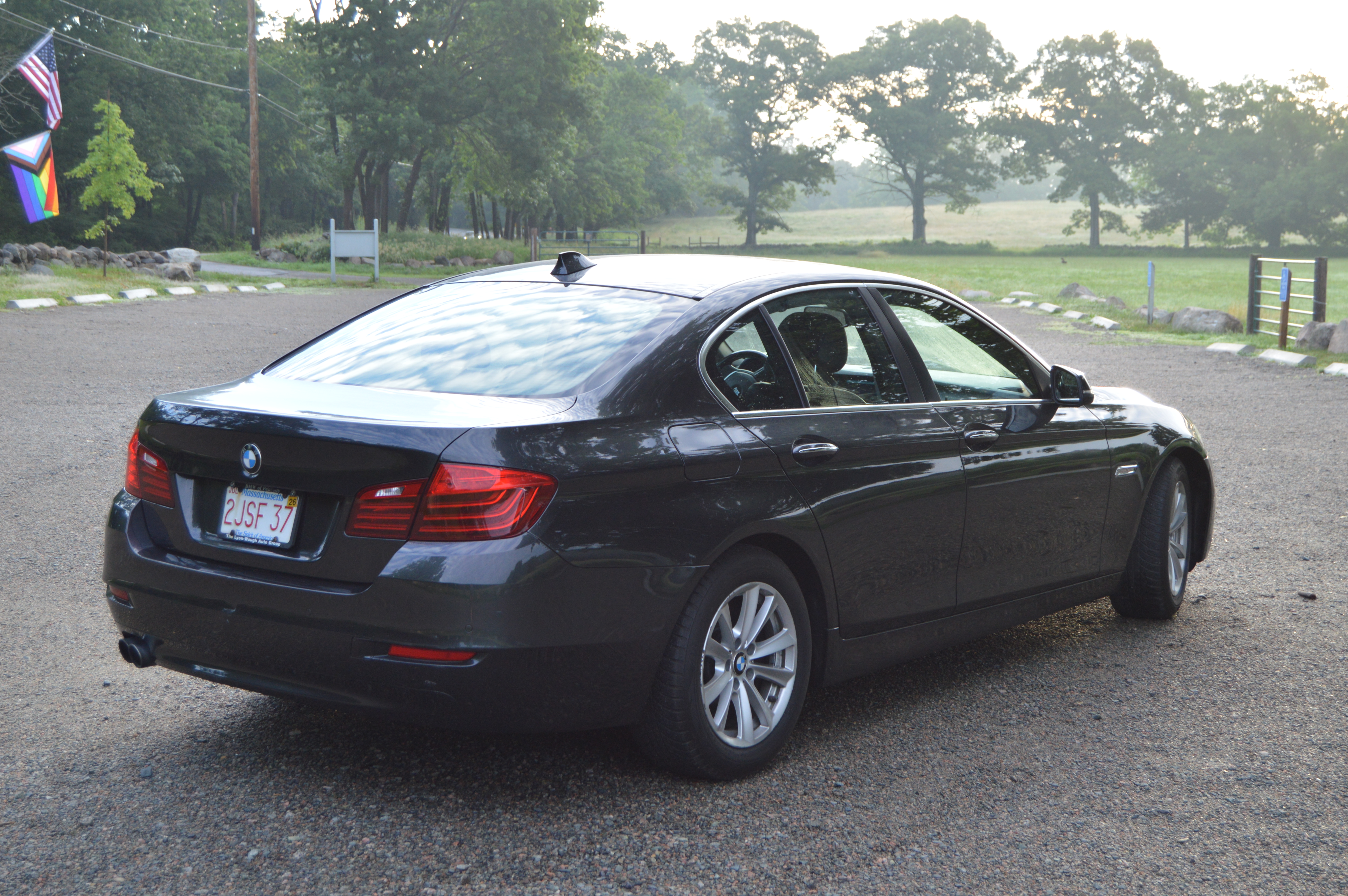 Used 2016 BMW 528i xDrive Sedan AWD/4WD image 6