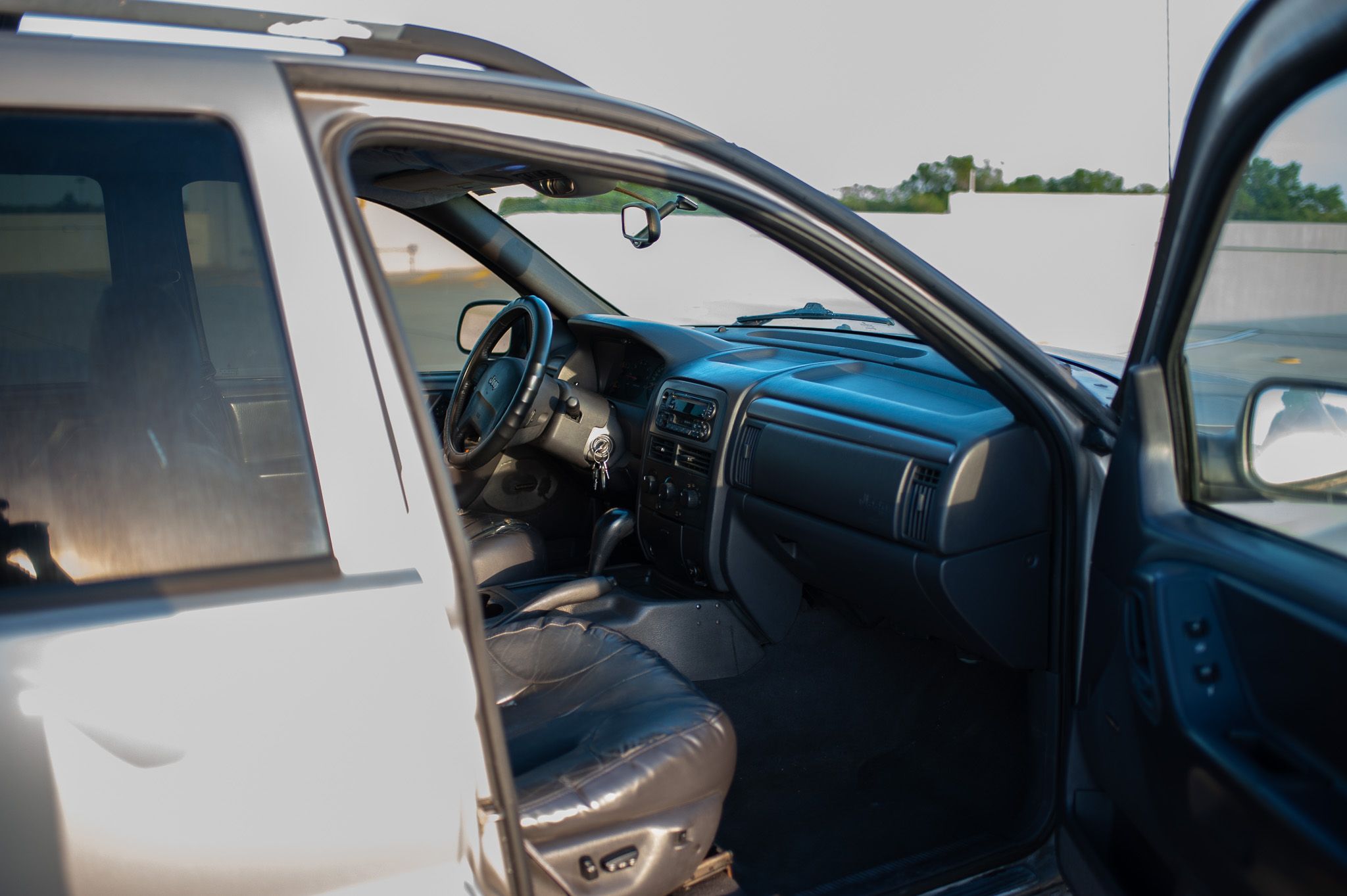 Used 2001 Jeep Grand Cherokee Laredo RWD image 9