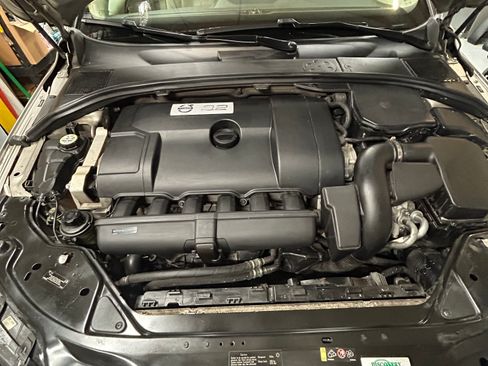 Used 2013 Volvo XC70 3.2 FWD image 12