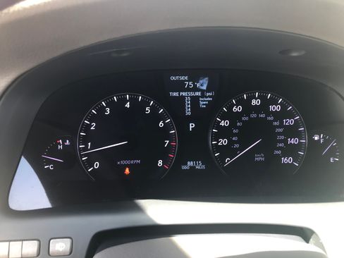 Used 2010 Lexus LS 460 image 8