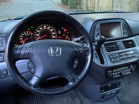 Used 2005 Honda Odyssey Touring image 4